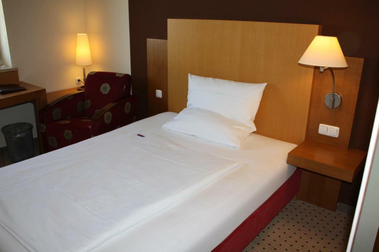Pension Geno Geisenhausen Екстер'єр фото